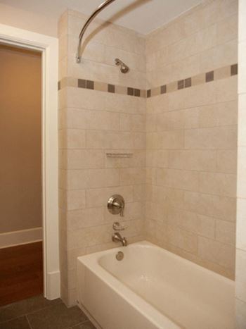Gorgeous showers with curved rods
